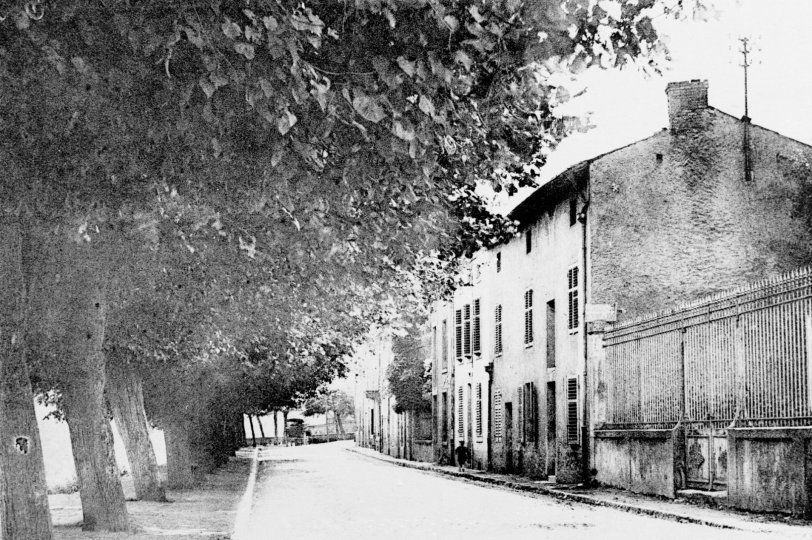 L'avenue Gambetta au début des années 1900 (photograhie noir et blanc : Edit. Gobert)